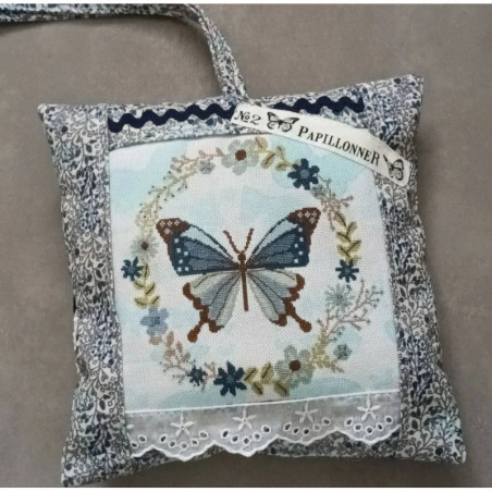 Kit à broder Couronne papillon