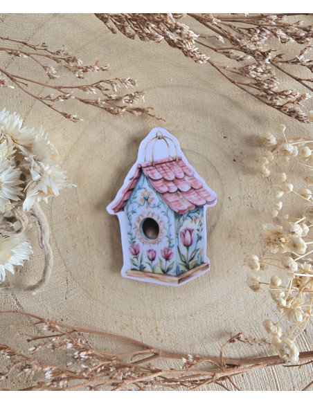 Poussière à aiguilles : Nichoir